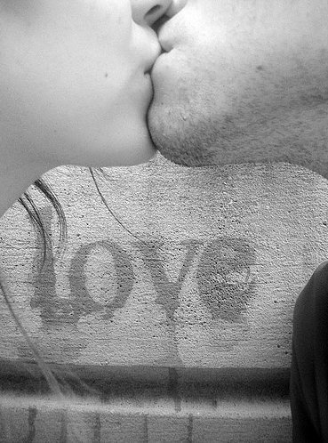 Love Kiss