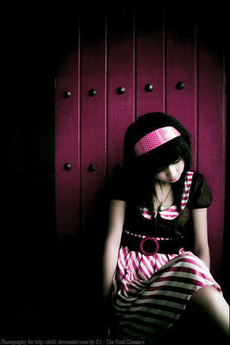 EMO GIRL, PINK BACKGROUND 